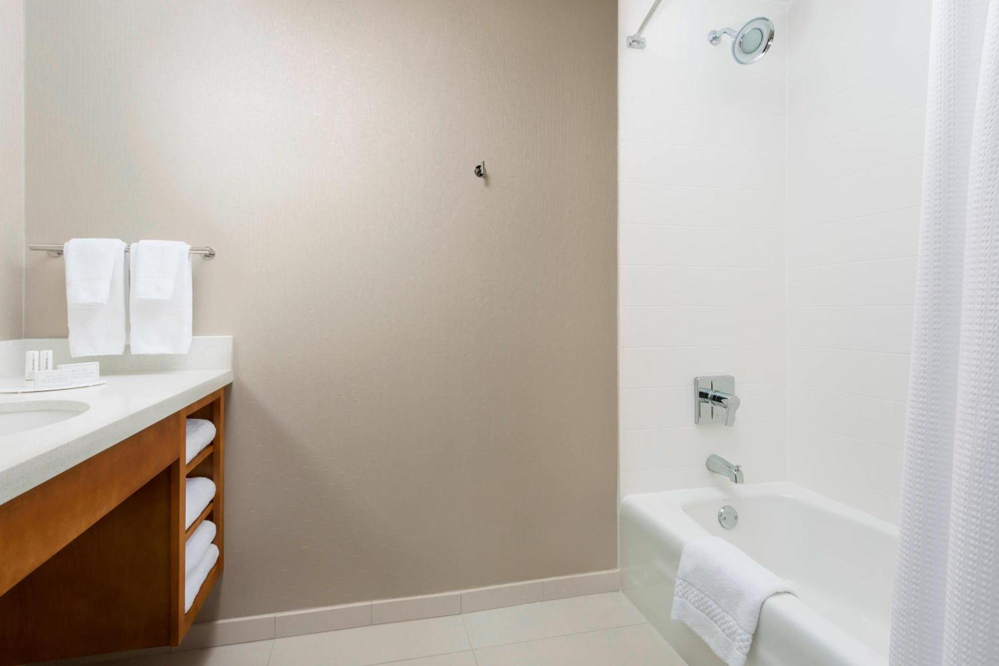 Springhill Suites By Marriott San Diego Mission Valley Esterno foto