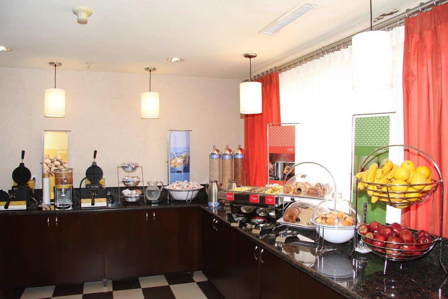 Springhill Suites By Marriott San Diego Mission Valley Esterno foto